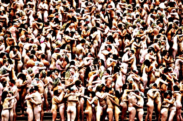 Spencer Tunick Creates Sydney Mass Nude Art Installation