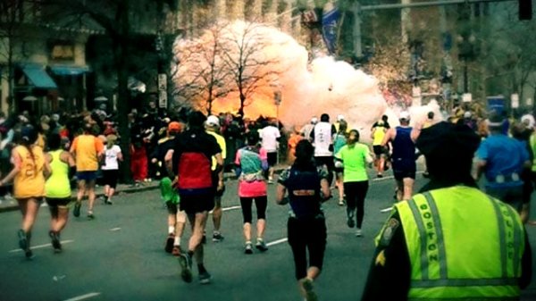 Boston-Marathon-bombing-runners-maratona-boston-tuttacronaca